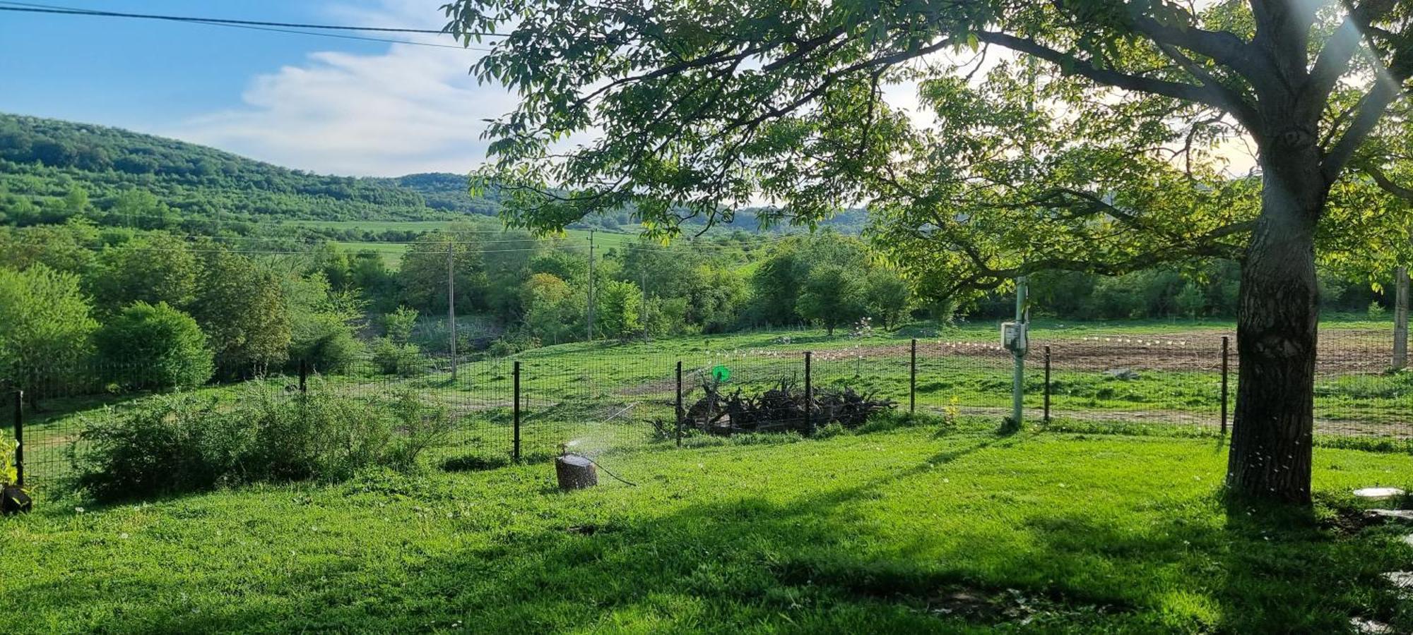 Вила "Намасте" С Панорамна Гледка И Камина На Дърва Loveč Exteriér fotografie